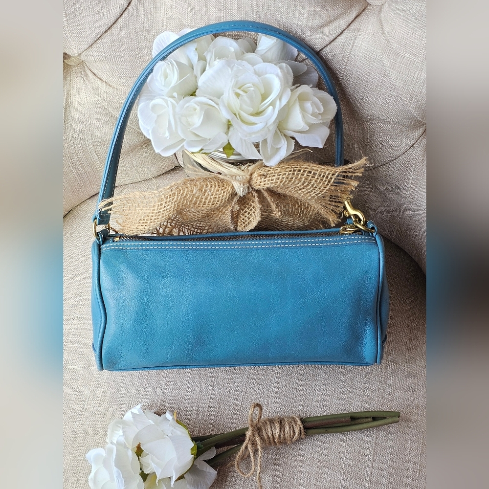 Vintage Coach Penelope Demi Shoulder Bag # 9712 ( Glacier / Pool Blue ) - Picture 10 of 16